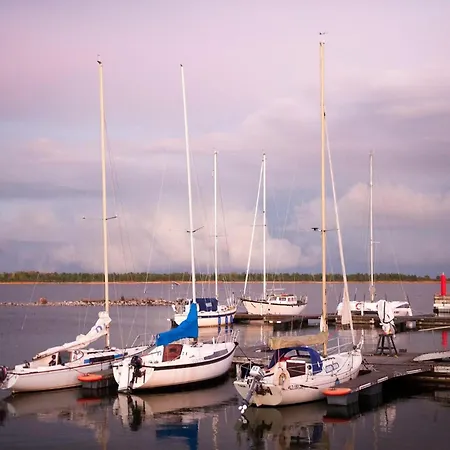 Kamp alanı Lounaranna Harbour *