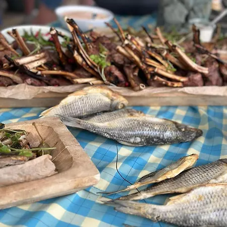 Lounaranna Harbour Kamp alanı *