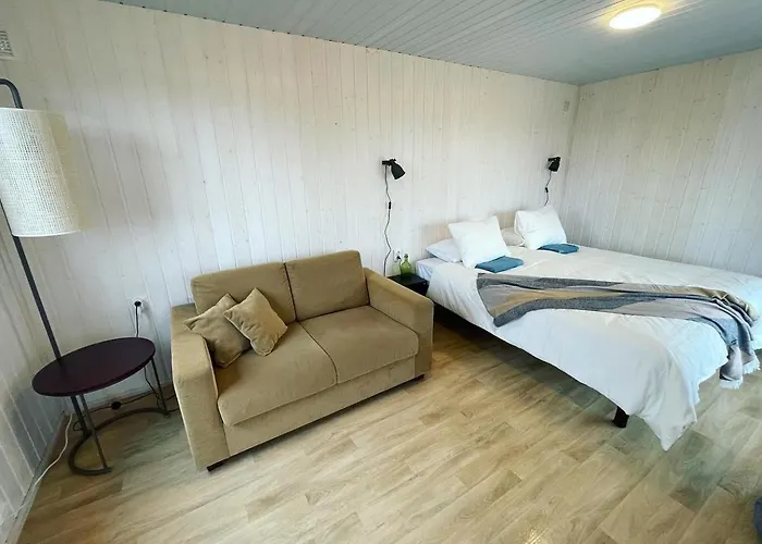 Lounaranna Harbour 캠프장 Simisti