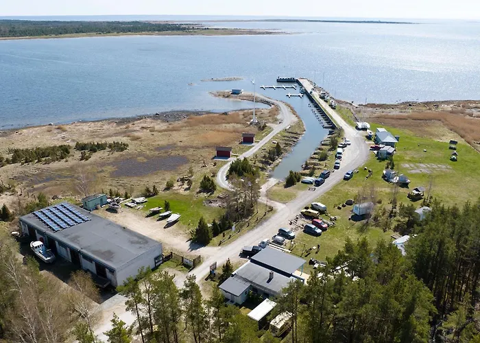 캠프장 Lounaranna Harbour